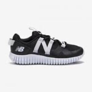 New Balance Kid’s PLAYGRUV V2 Bungee Running Shoes / Youth size 5 (23 cm)